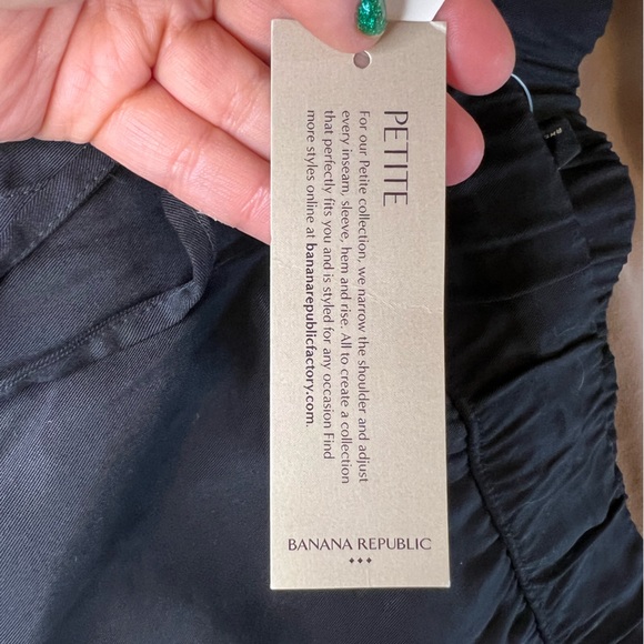 NWT Banana Republic Black TENCIL Cargo Joggers - L Petite - Picture 10 of 11